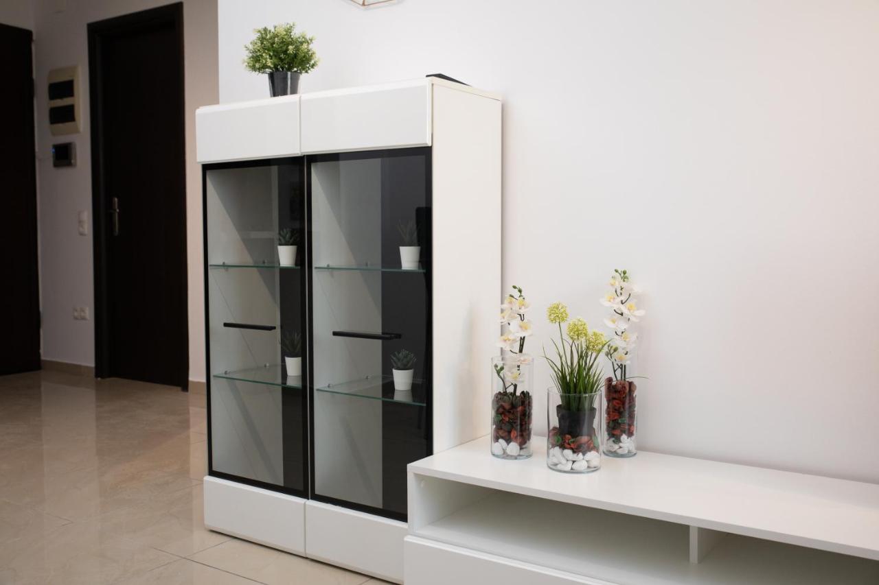 Nobel: Premium Two-Room Apartment In Bucharest'S City Center! Eksteriør bilde